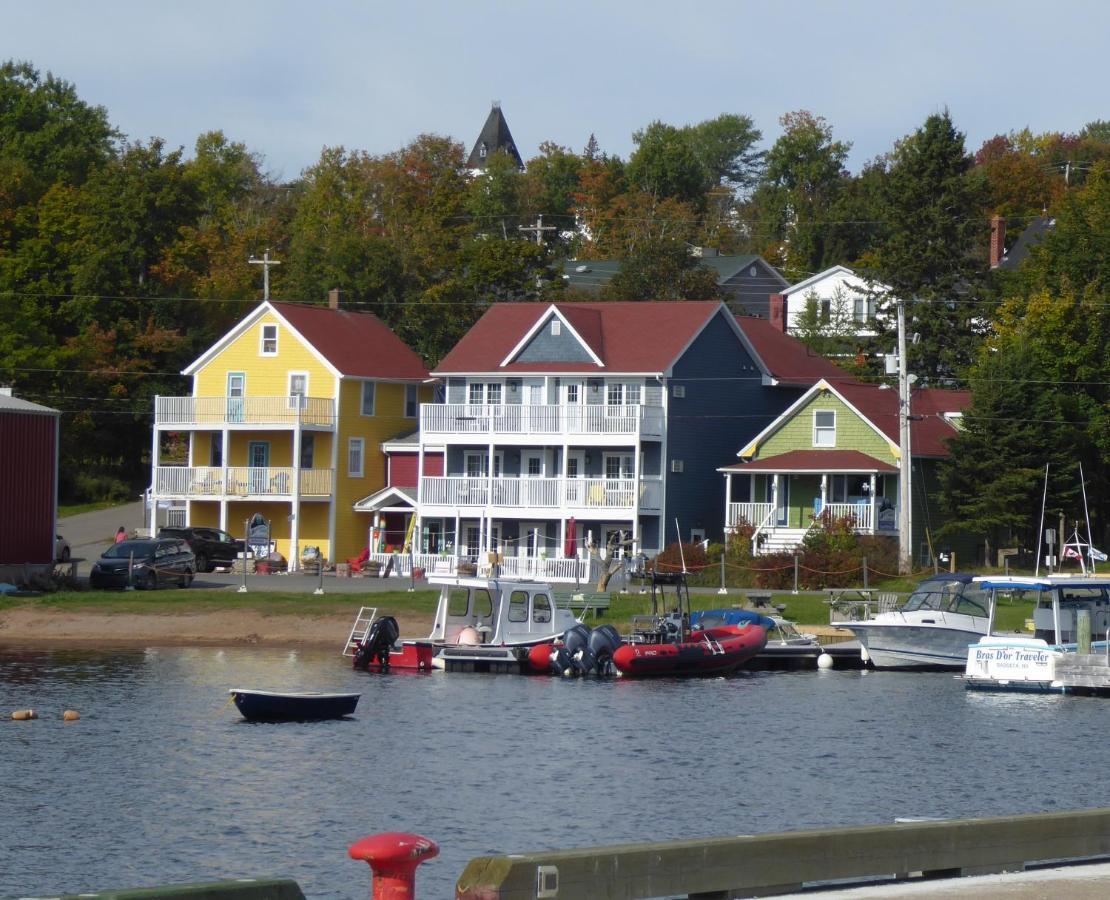 The Water'S Edge Inn & Gallery Baddeck Inlet Екстериор снимка